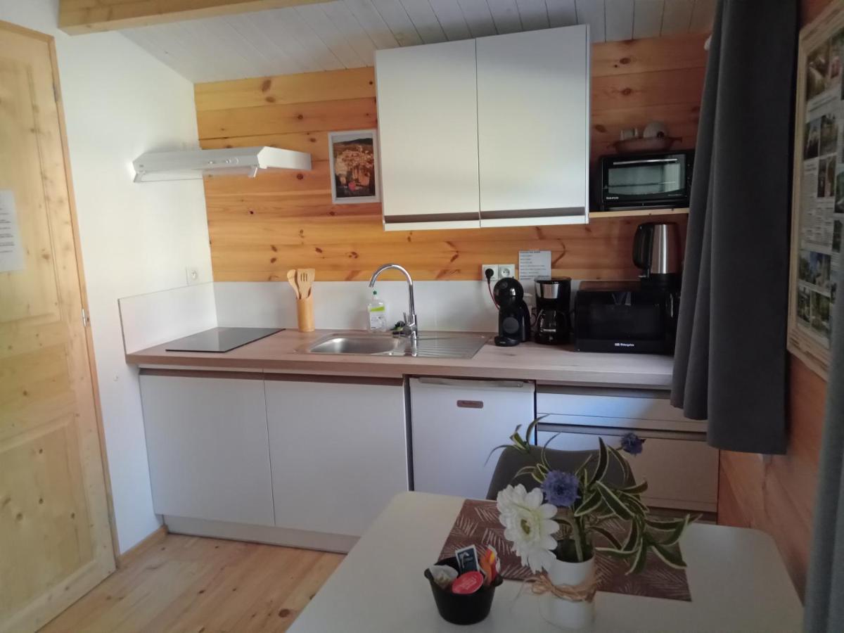 Chalet "Le Petit Olivier" Gites Appart 'Hotel L'Echappee Belle D'Aubenas Logement 2 Sur 3 Екстериор снимка